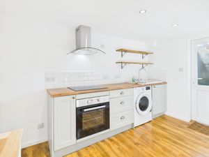 Kitchen- click for photo gallery